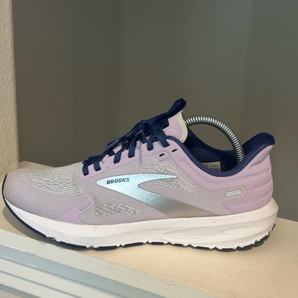 Brooks Launch 9 Shoes Athletic Running Gym Sneakers Womens Sz 9.5 Lilac Purple - Picture 4 of 12
